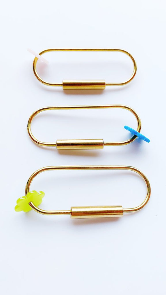 Brass Keyring with Acetate Daisy Charm